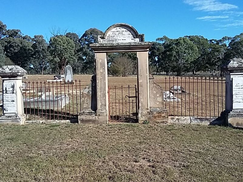 Ayre's Gate Memorial in Bungonia Cemetery