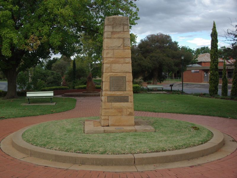 Narrandera NSW WW2 War Memorial
