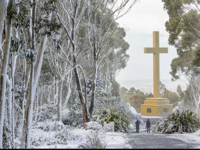 Mount Macedon Memorial Cross Reserve