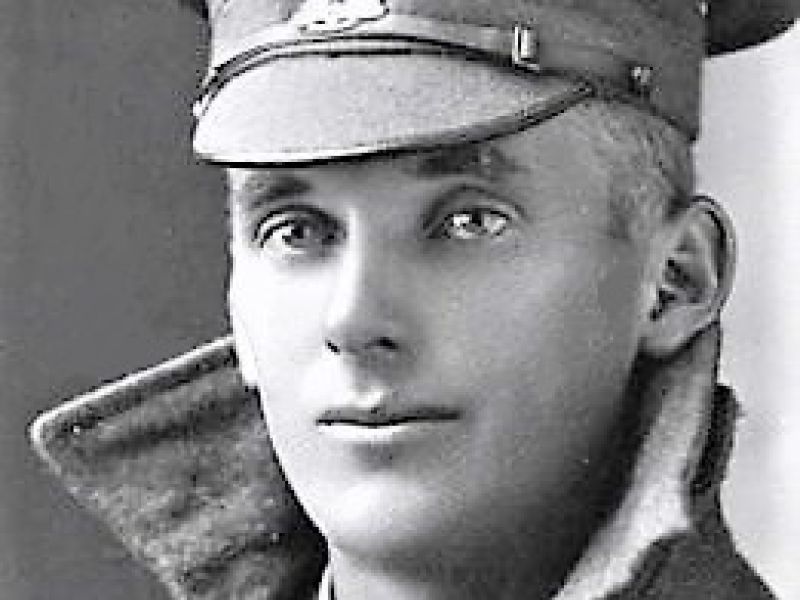 Studio portrait of Private James William York, 5th Machine Gun Battalion, AIF, c. 1916