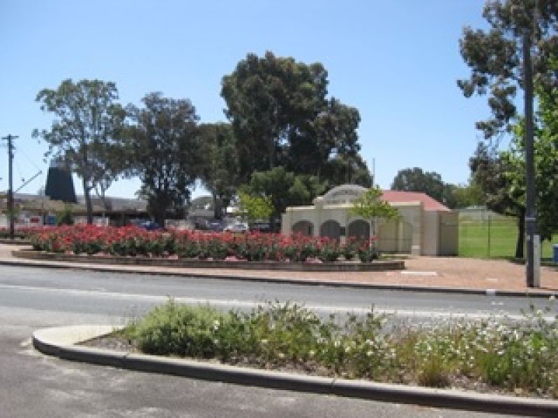 Bassendean Memorial Rose Garden