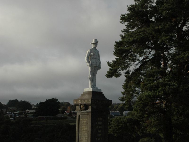 Waratah War Memorial