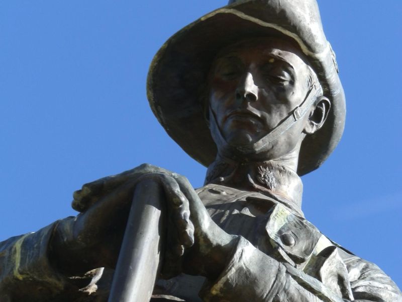 Soldier statue Dalby War Memorial