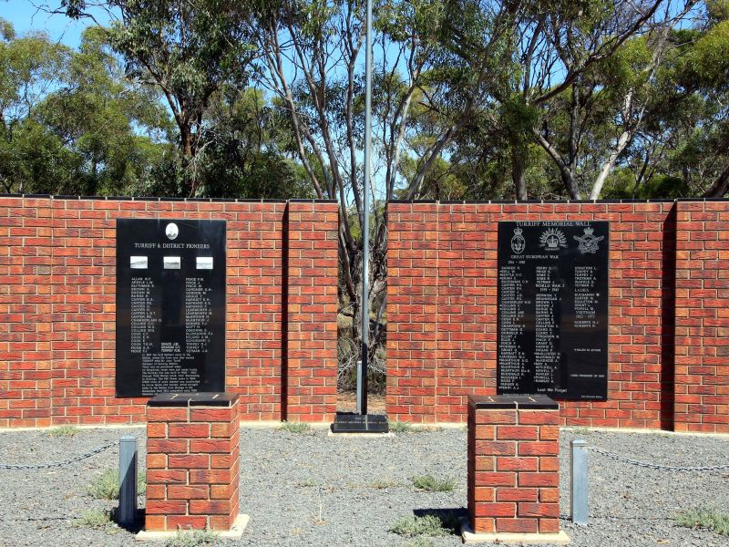 Turriff War Memorial and Pioneer Settlers Commemorative Roll of Honours