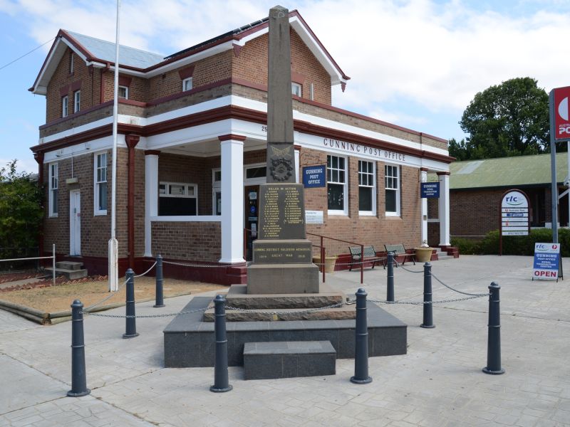 Gunning Cenotaph