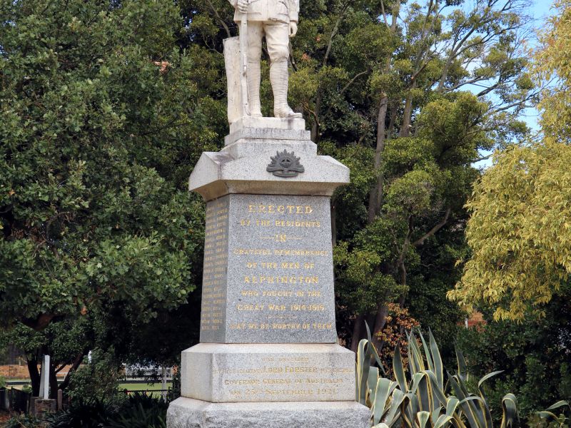 Alphington WW1 Memorial (Front)