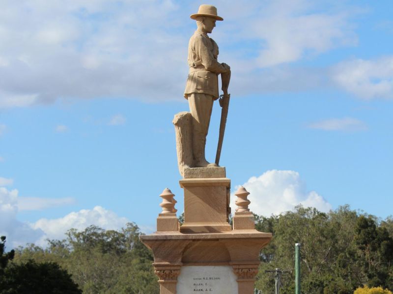 Gin Gin War Memorial