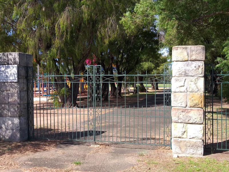 Boyanup Memorial Gates