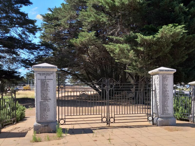 Lara & District War Memorial 