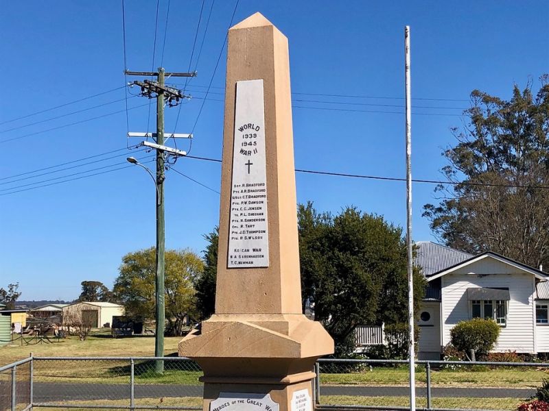 Memorial main inscription fCE