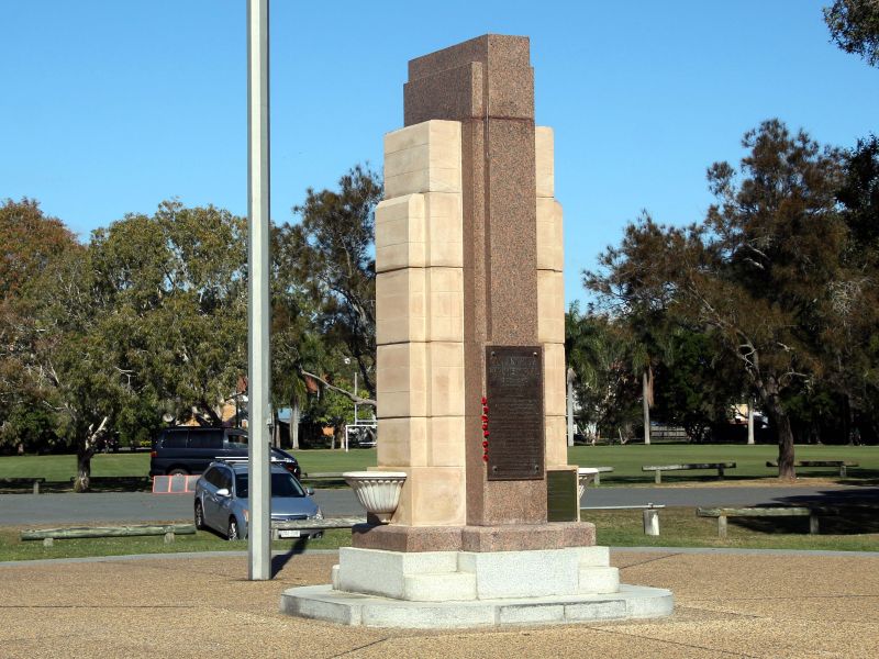 Coolongatta Goodwin Park World War II War Memorial