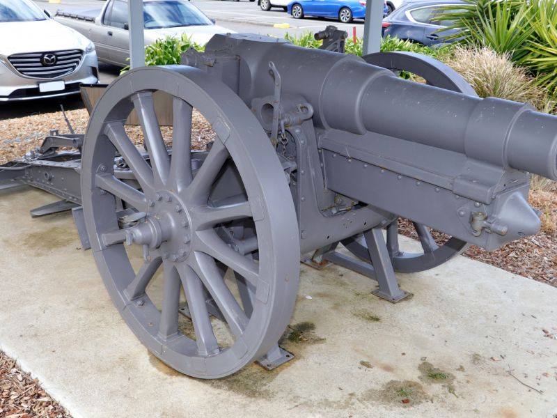 German 155mm Gun View 3