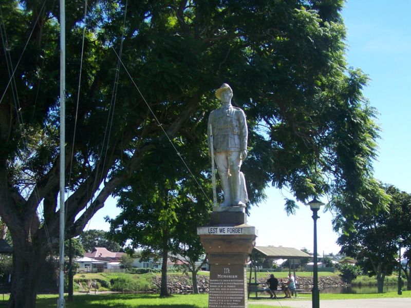 statue