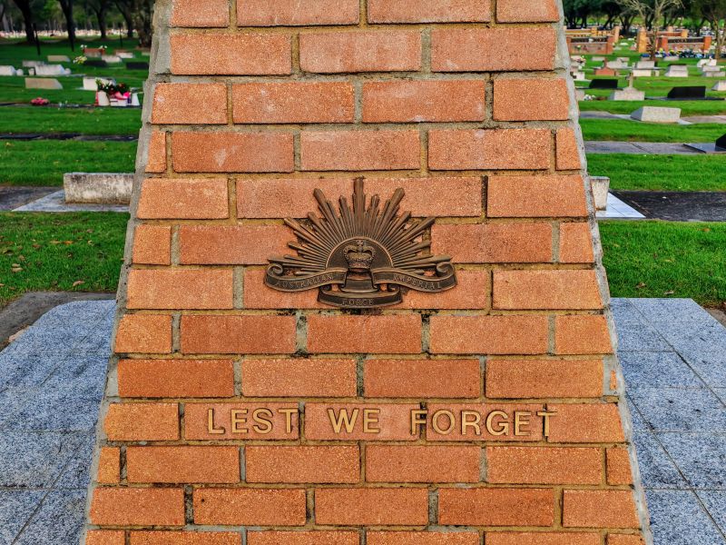 Casino Lawn Cemetery War Memorial 