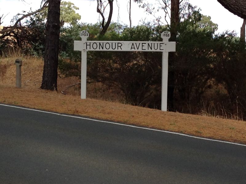 Moyston Avenue of Honour