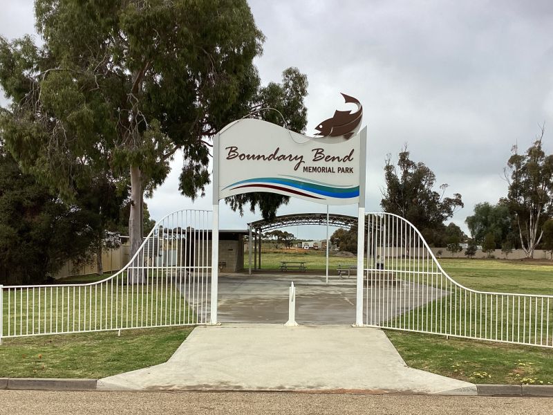 Boundary Bend Memorial Park