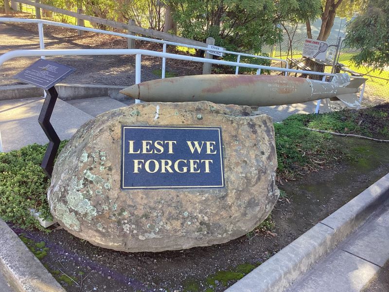 Bendigo District RSL Memorial Stone