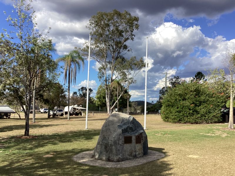 Memorial Stone & Plaques