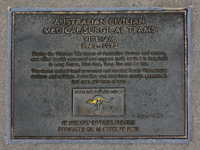 The plaque commemorating Australian Civilian Medical/Surgical Teams during the Vietnam War