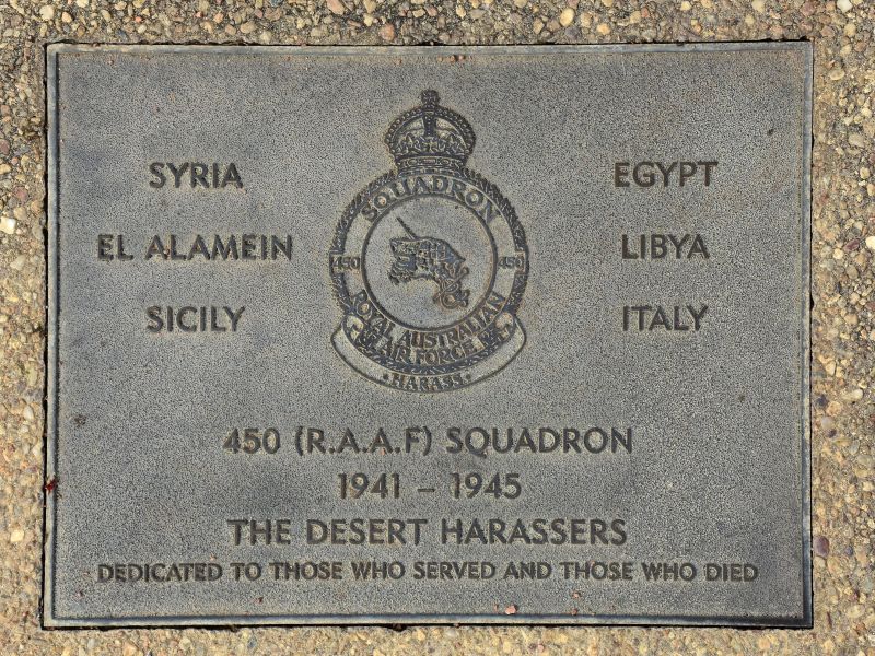 The plaque commemorating 450 Squadron RAAF of the Second World War