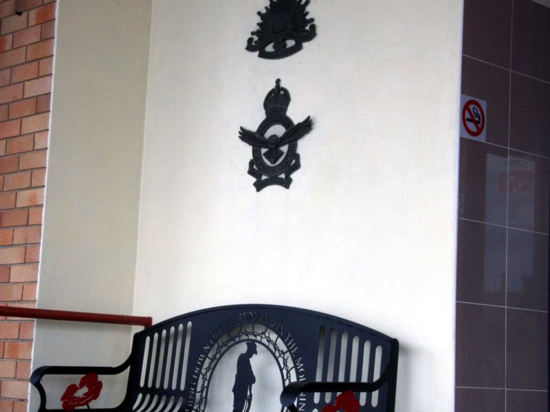 Grafton Ex-Servicemen's Club Memorial Bench Seat and Armed Services Insignia Plaques