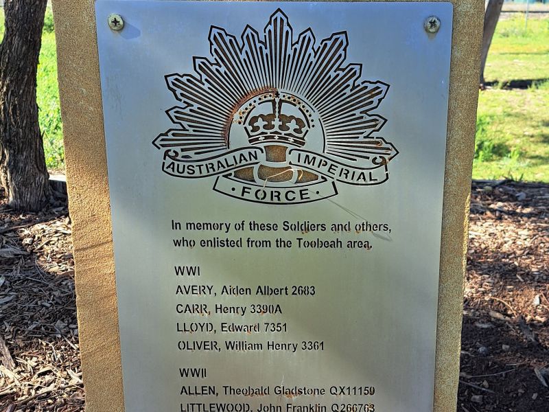 Toobeah War Memorial - Photo #1