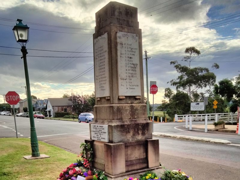 Cenotaph with wreaths.