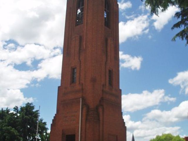 Bathurst War Memorial Carillon