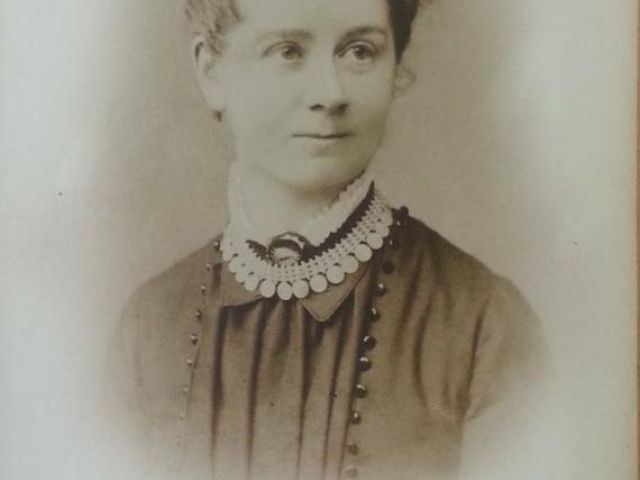 Laura Foster c.1887 Photo courtesy of Obituaries Australia