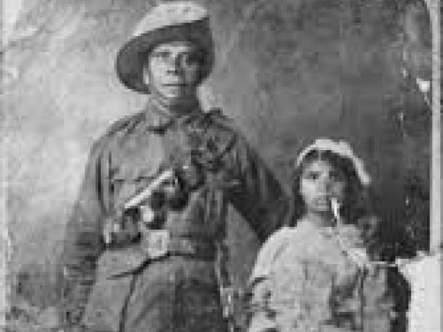 Thomas Williams and his daughter Sophie. Source AWM