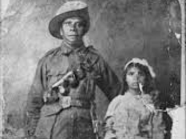 Thomas Williams and his daughter Sophie. Source AWM