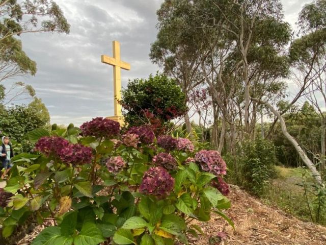 A tribute to the fallen of World War I now honors all who have lost their lives to war. 