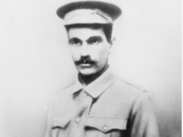 Studio portrait of an Aboriginal serviceman, 5459 Corporal (Cpl) Harry Thorpe MM. c.1916