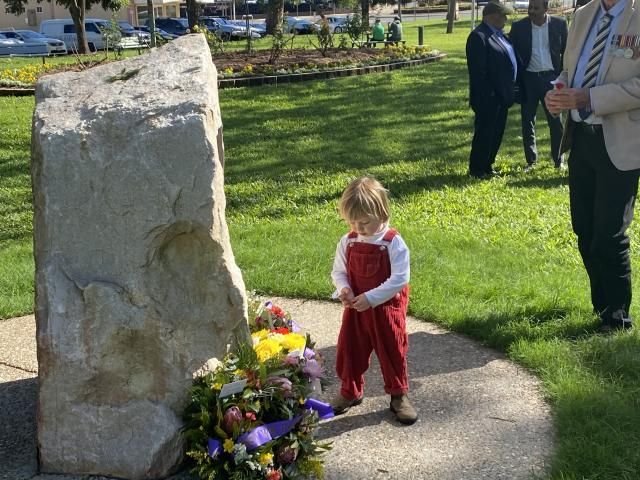 commemoration of Aboriginal and Islander war veterans in Gympie's Memorial Park.284837_01