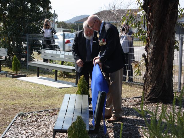 Governor Hurley unveiling memorial plaques