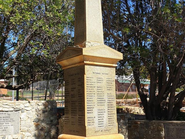 Toodyay War Memorial obelisk, 2019