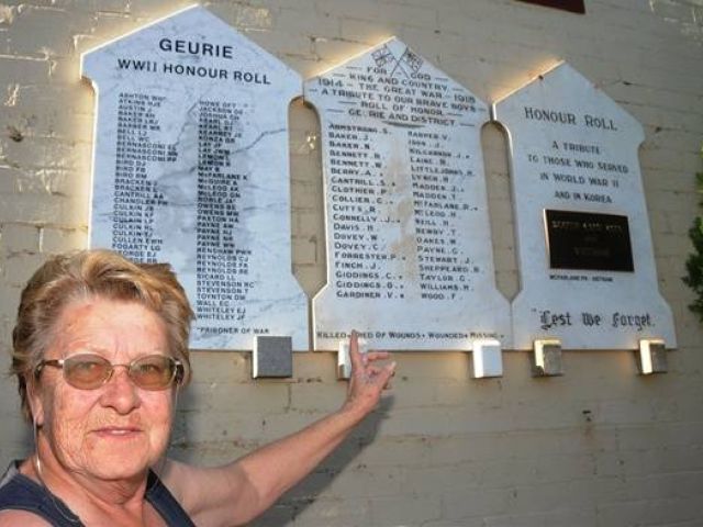  Lynne Palmer, a local history enthusiast