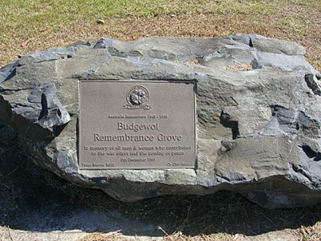 Budgewoi Memorial Stone