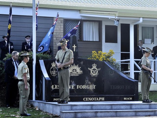 Catafalque Party from 41st Battalion takes post ANZAC Day 2016 shortly after re-dedication of the cenotaph on 19 March 2016.