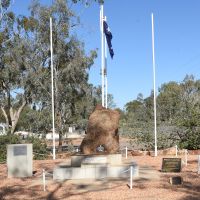 Lightning Ridge War Memorial