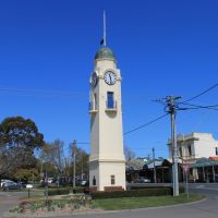 Woodend Memorial Clock Tower