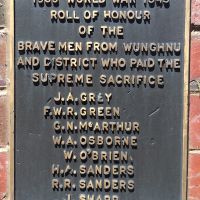 Wunghnu War Memorial Gates