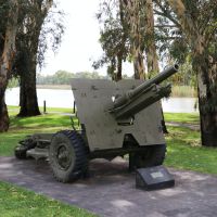 Jerilderie War memorial - 25 Pounder Field Gun used by Australia 1940 - 1973