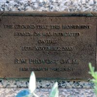 Nambucca Heads World Wars I and II War Memorial November 2000 Dedication Plaque