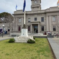 Geelong West War Monument