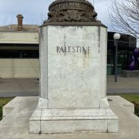 Geelong West War Monument