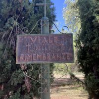 Entrance to the Memorial Avenue leading to the Italian Ossuary