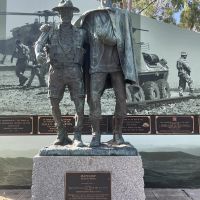 Statue: 'Mateship' by B Angyal (World War 2)