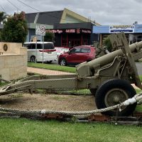 World War 2, 25 Pounder Gun