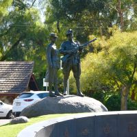 The Memorial figures